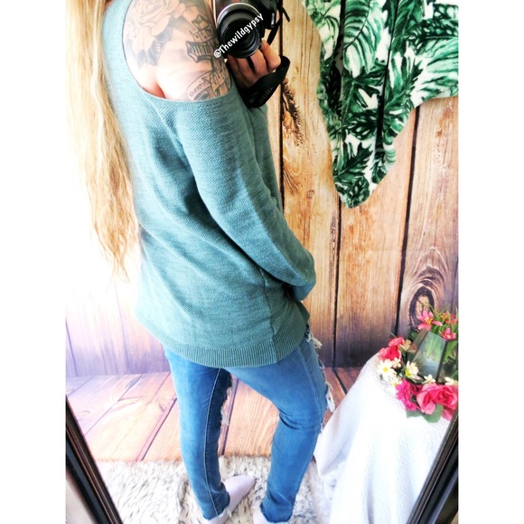 NWT | Express slouchy lace up sweater 🌿 - Picture 5 of 7
